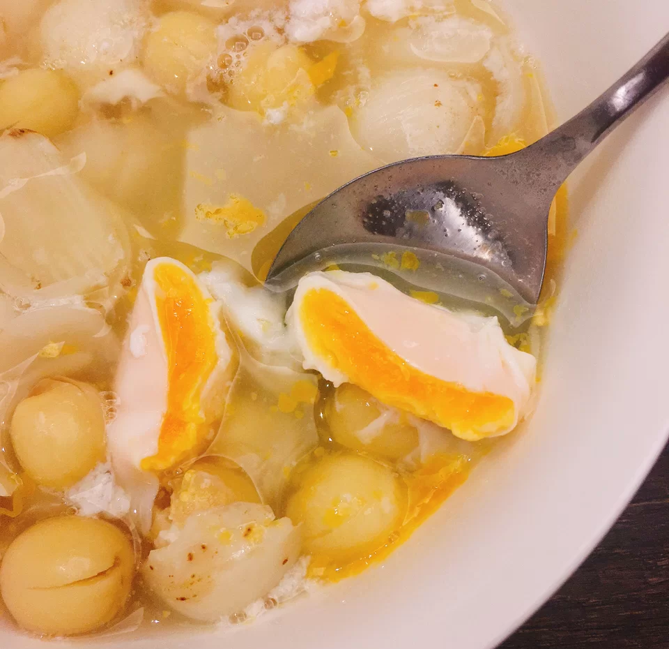 早餐吃莲子粥(莲子粥早上吃还是晚上吃好)