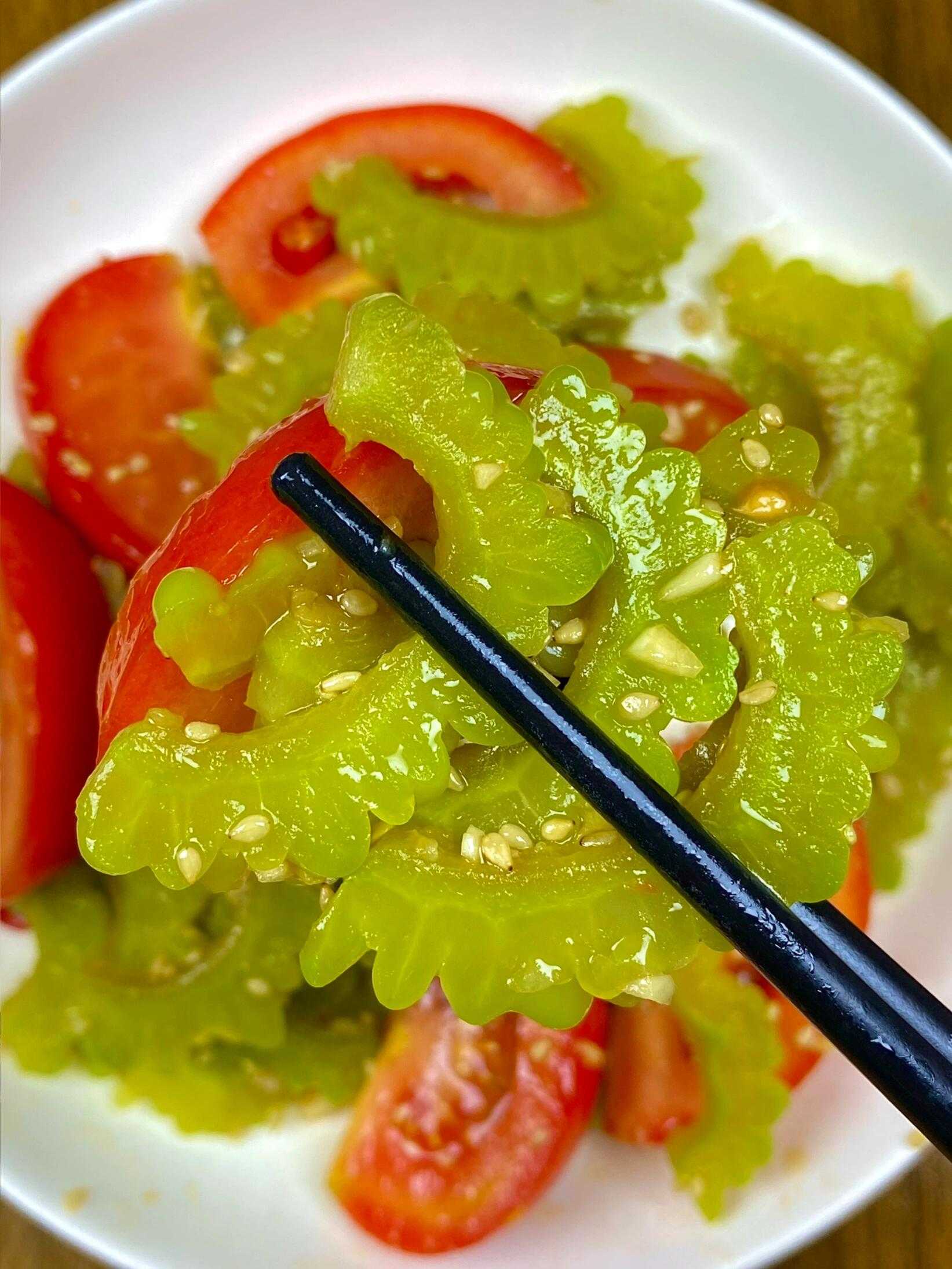 西红柿怎样做凉菜(西红柿的凉拌方法) 西红柿怎样做凉菜(西红柿的凉拌方法)