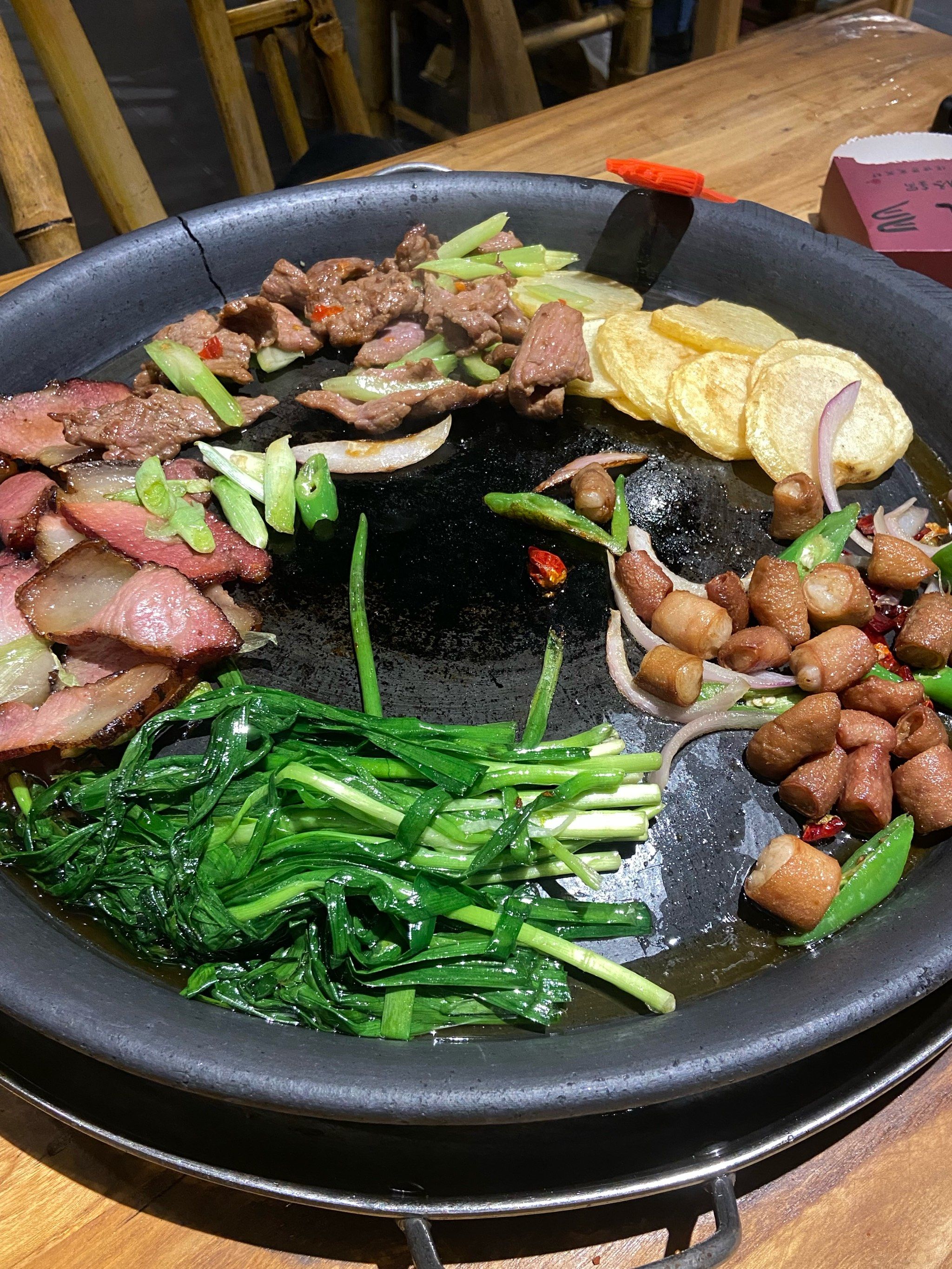 贵州小吃图片烙锅(贵州小吃做法)