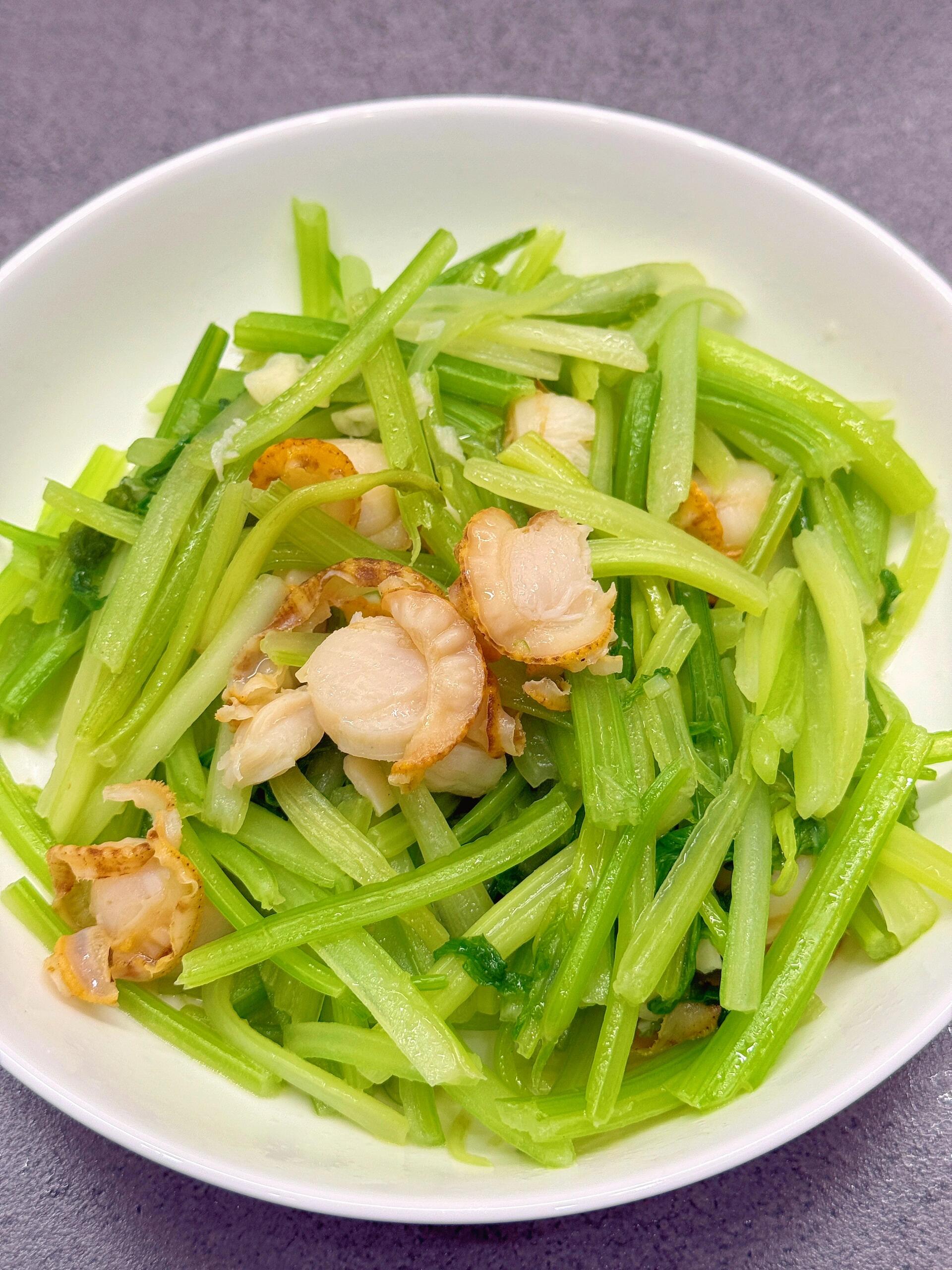 小香芹和黄瓜凉菜(香芹拌黄瓜) 小香芹和黄瓜凉菜(香芹拌黄瓜)