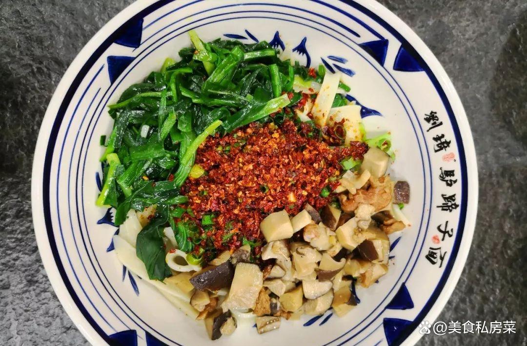 陕西特色驴蹄子面(驴蹄子面是陕西哪的小吃)