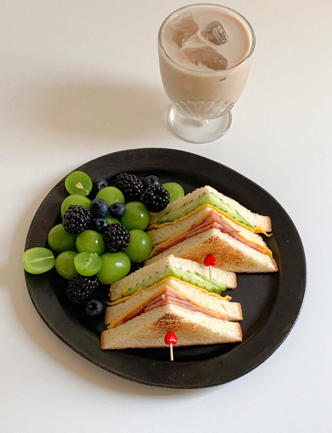 黄瓜酸奶做早餐(黄瓜酸奶汁能减肥吗) 黄瓜酸奶做早餐(黄瓜酸奶汁能减肥吗)