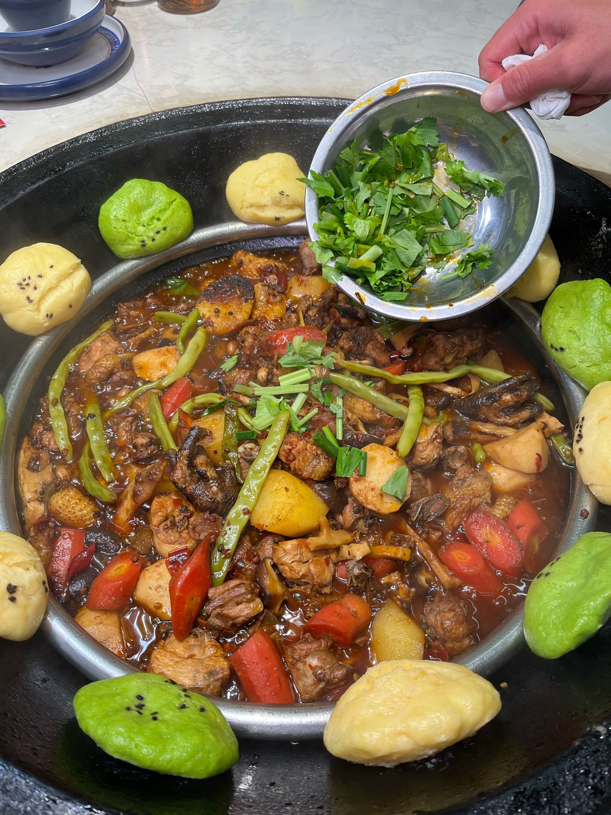 柴火鸡特色(柴火鸡菜品简介)