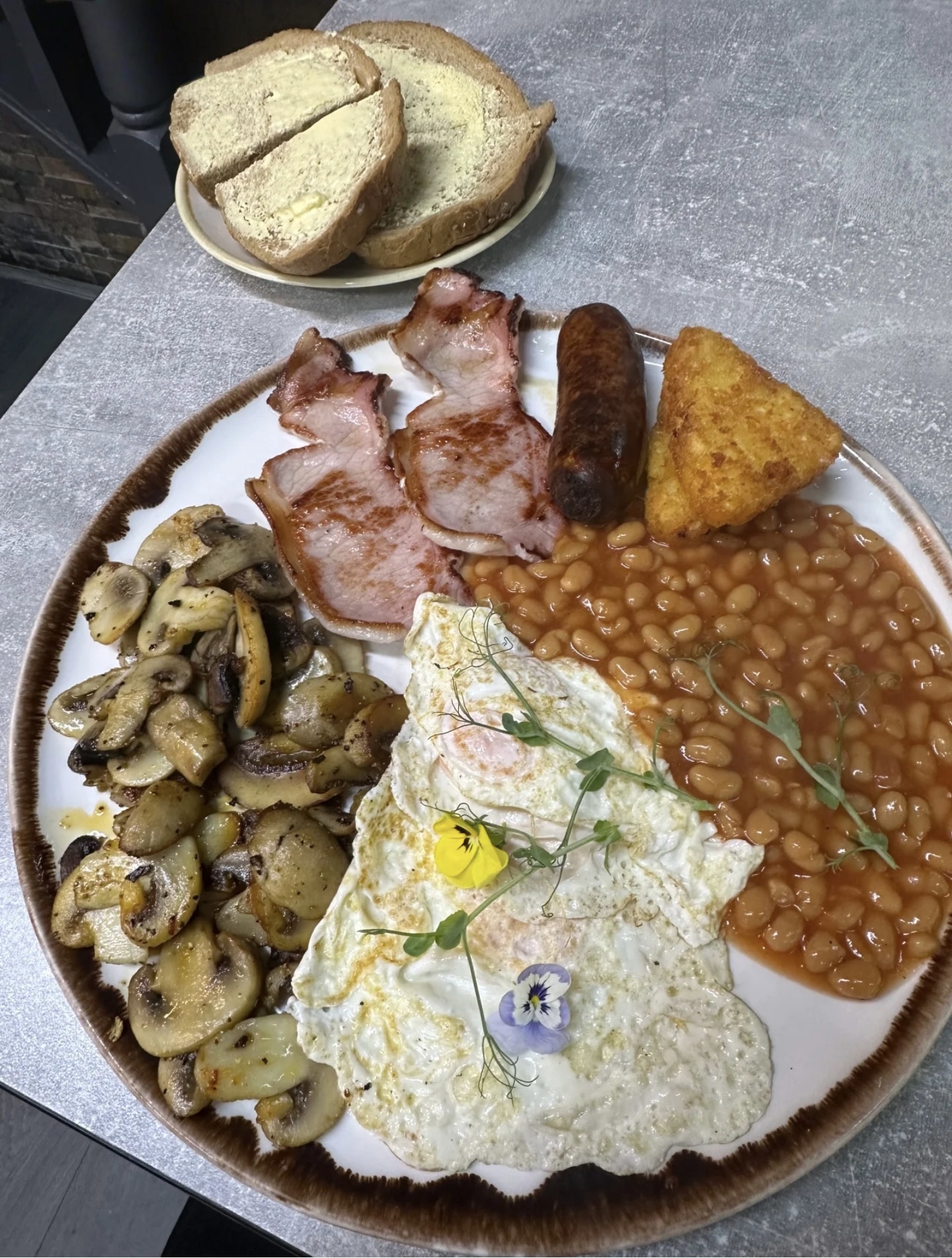 英国早餐(英国早餐吃什么)