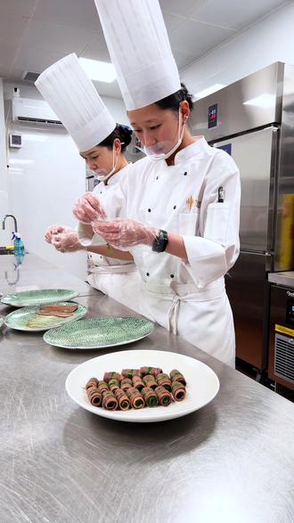 中国厨师网凉菜(中国大厨招牌凉菜100款)