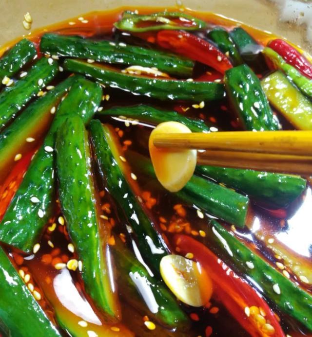 泡黄瓜小吃(泡黄瓜的做法)