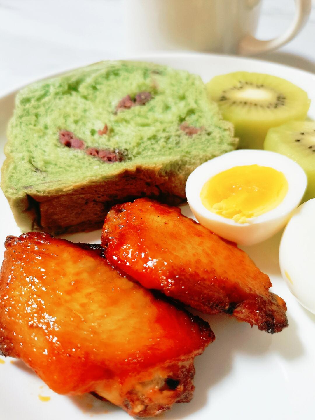 鸡翅当早餐(鸡翅是早上起来还是中午) 鸡翅当早餐(鸡翅是早上起来还是中午)