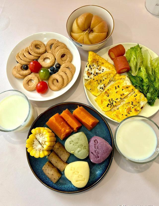 早餐该吃点啥(早餐该吃点啥比较好)