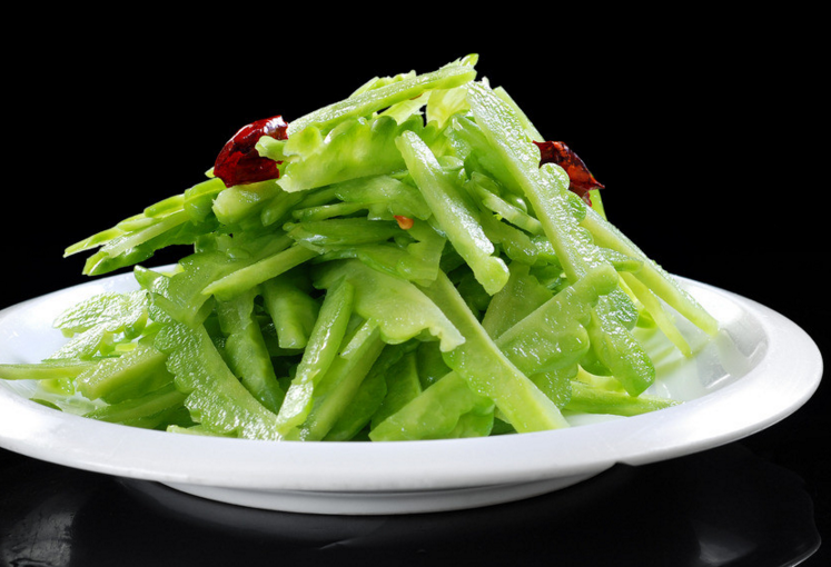 苦瓜菠萝柿子拌凉菜(苦瓜菠萝柿子拌凉菜的做法)