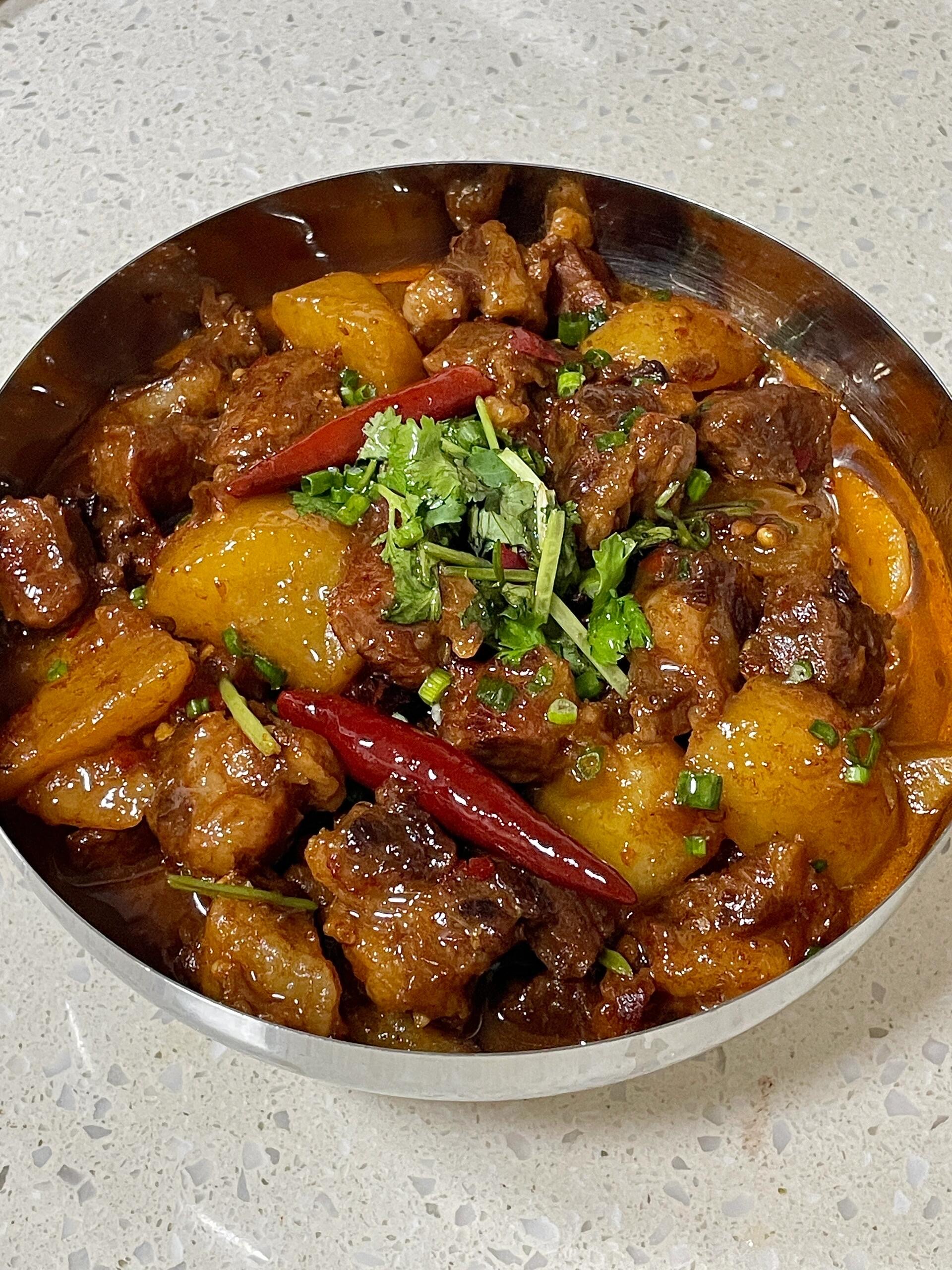 重庆特色的炖牛肉(重庆好吃的牛肉汤锅) 重庆特色的炖牛肉(重庆好吃的牛肉汤锅)