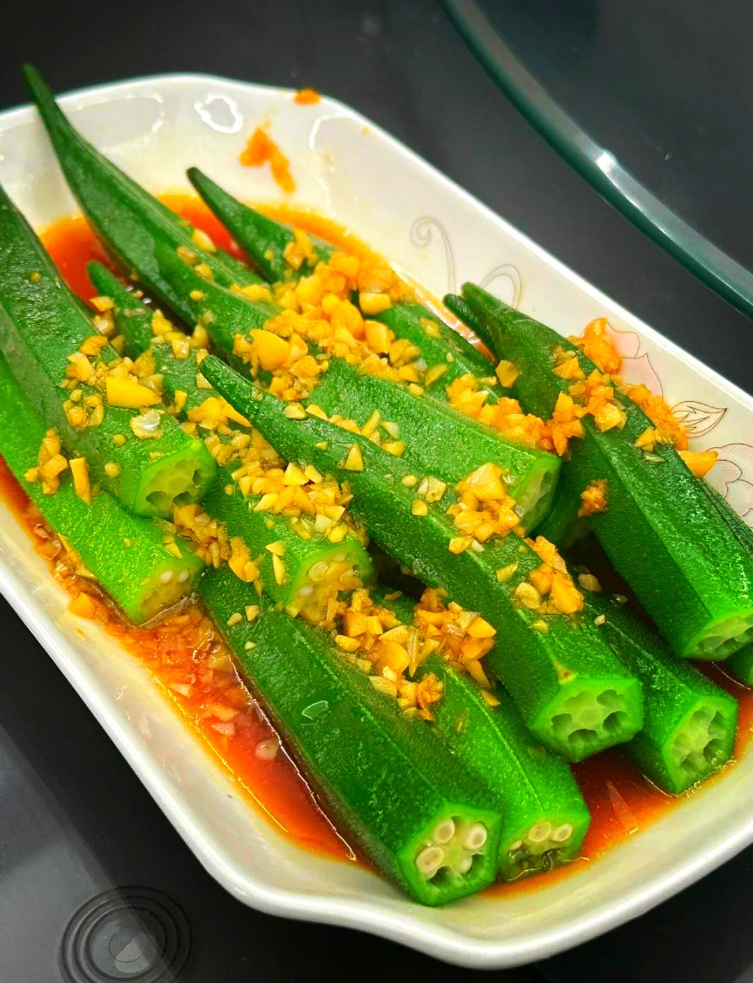 凉菜秋葵树(凉菜展示柜图片) 凉菜秋葵树(凉菜展示柜图片)