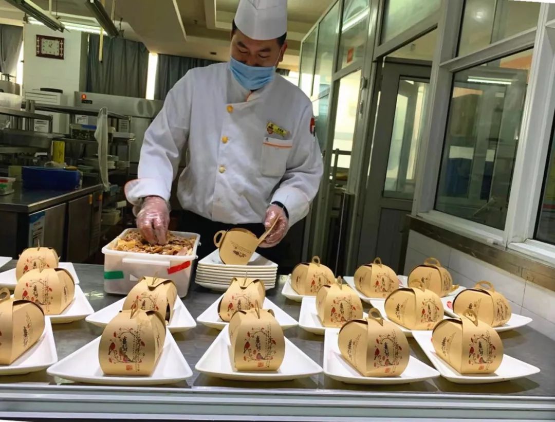 关于做凉菜的条幅(凉菜的宣传语) 关于做凉菜的条幅(凉菜的宣传语)