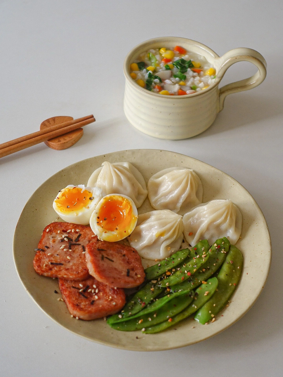 早餐小笼包和什么搭配(早餐小笼包子馅料配方) 早餐小笼包和什么搭配(早餐小笼包子馅料配方)