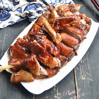 烧鹅怎么做家常(烧鹅的做法与配方视频教程) 烧鹅怎么做家常(烧鹅的做法与配方视频教程)