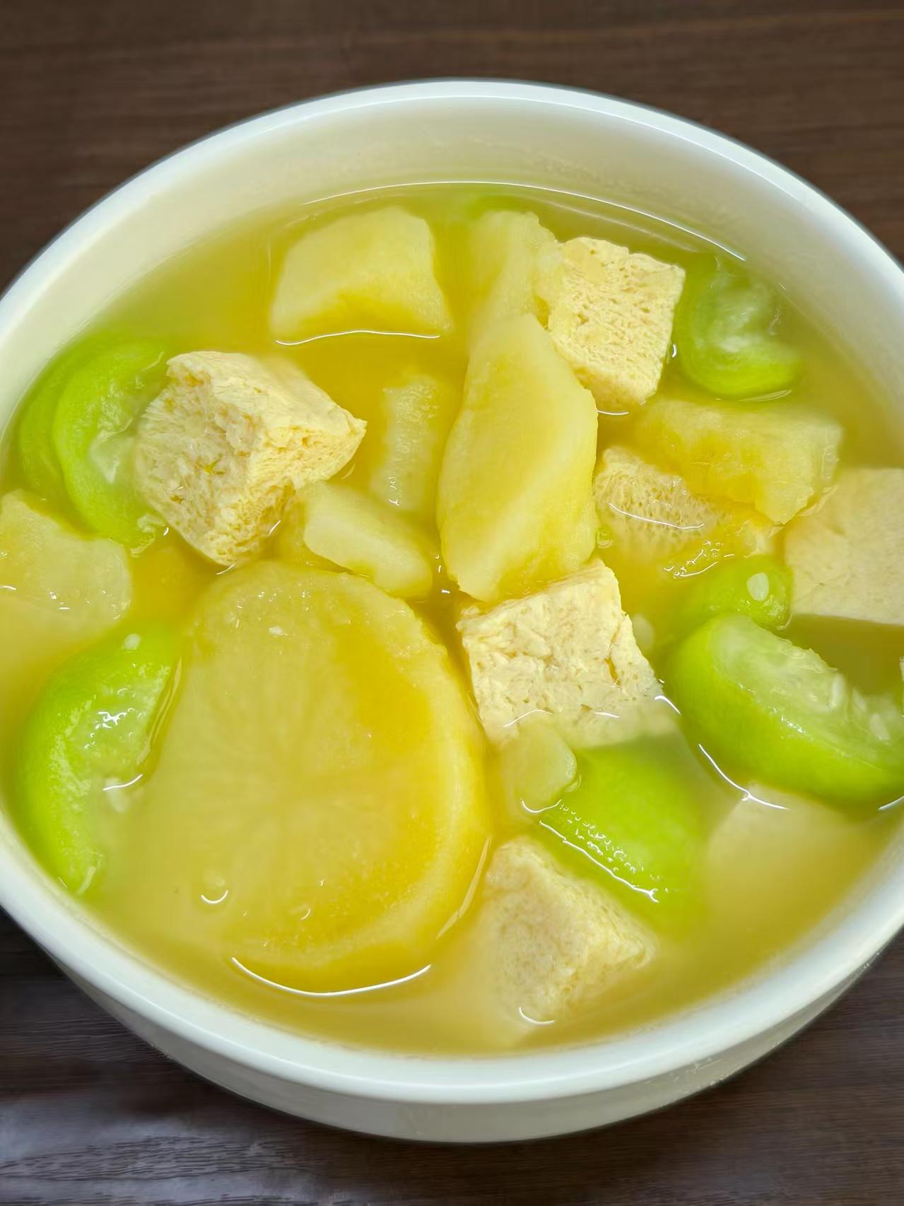 黄豆素菜汤(素黄豆汤搭配什么好) 黄豆素菜汤(素黄豆汤搭配什么好)