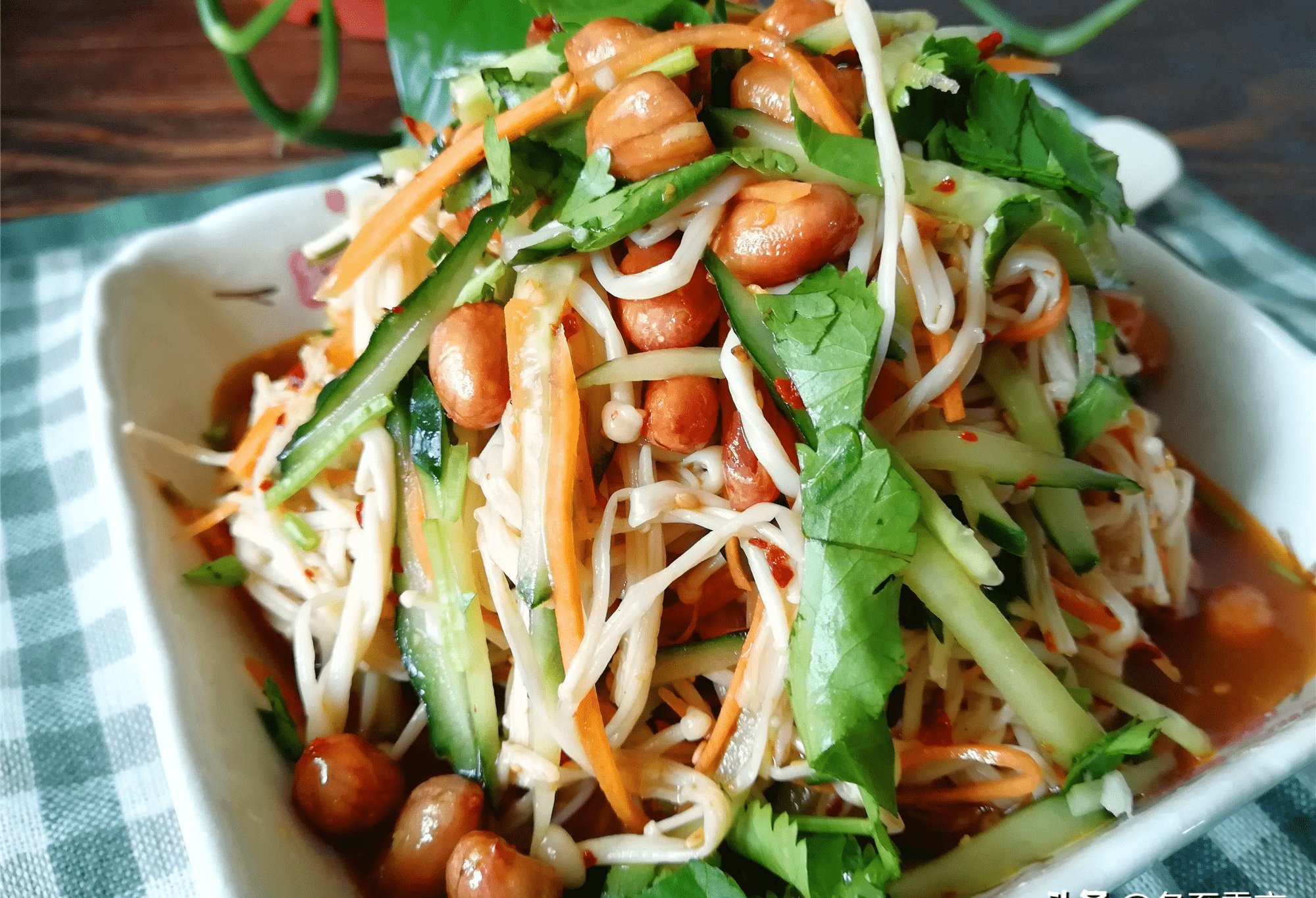 什么菜能拌凉菜(什么菜可以用来凉拌) 什么菜能拌凉菜(什么菜可以用来凉拌)