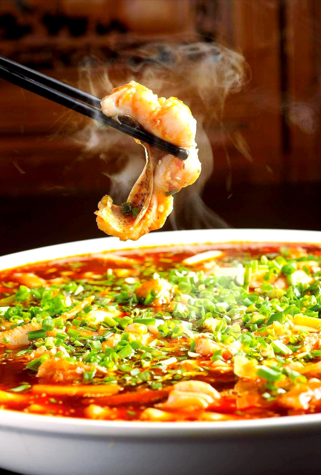 红汤鱼加素菜的做法(红鱼做汤怎么做好吃视频) 红汤鱼加素菜的做法(红鱼做汤怎么做好吃视频)