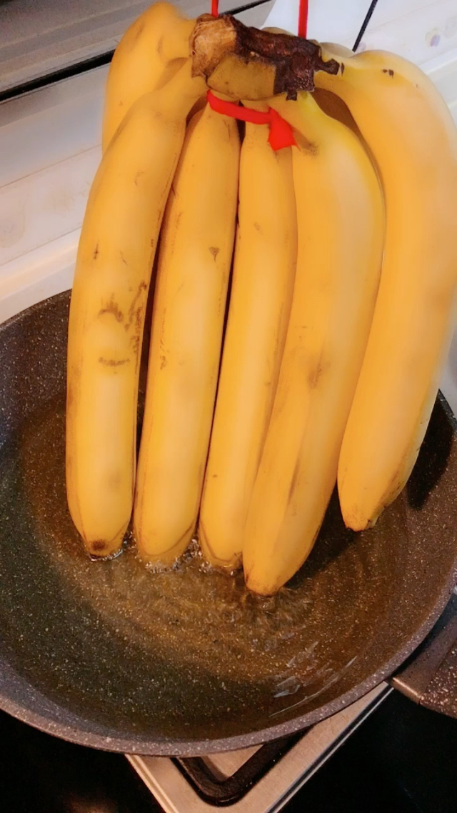 拔丝香蕉的家常做法(拔丝香蕉不炸最佳方法)