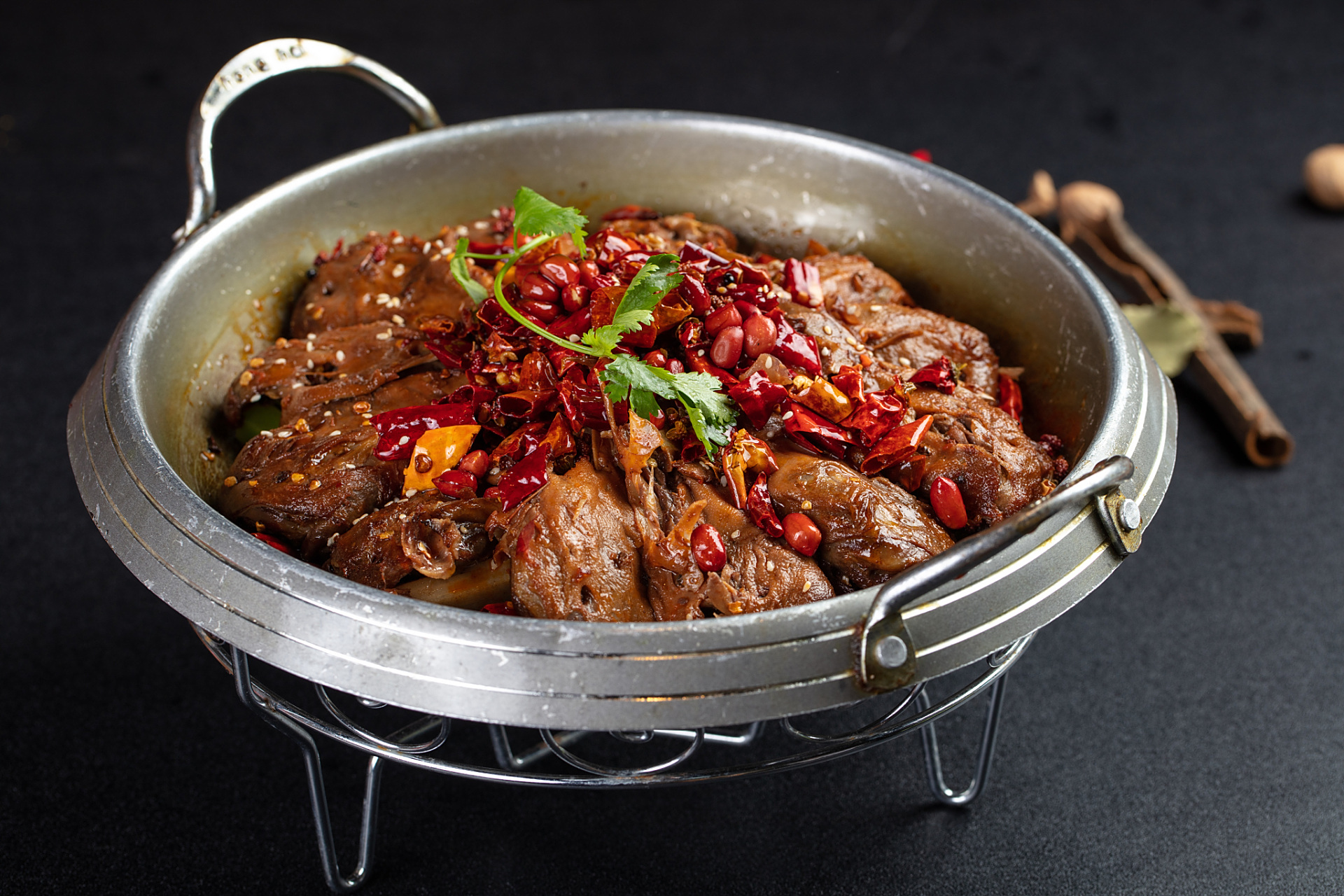 特色干锅有那些(干锅的特色是什么) 特色干锅有那些(干锅的特色是什么)