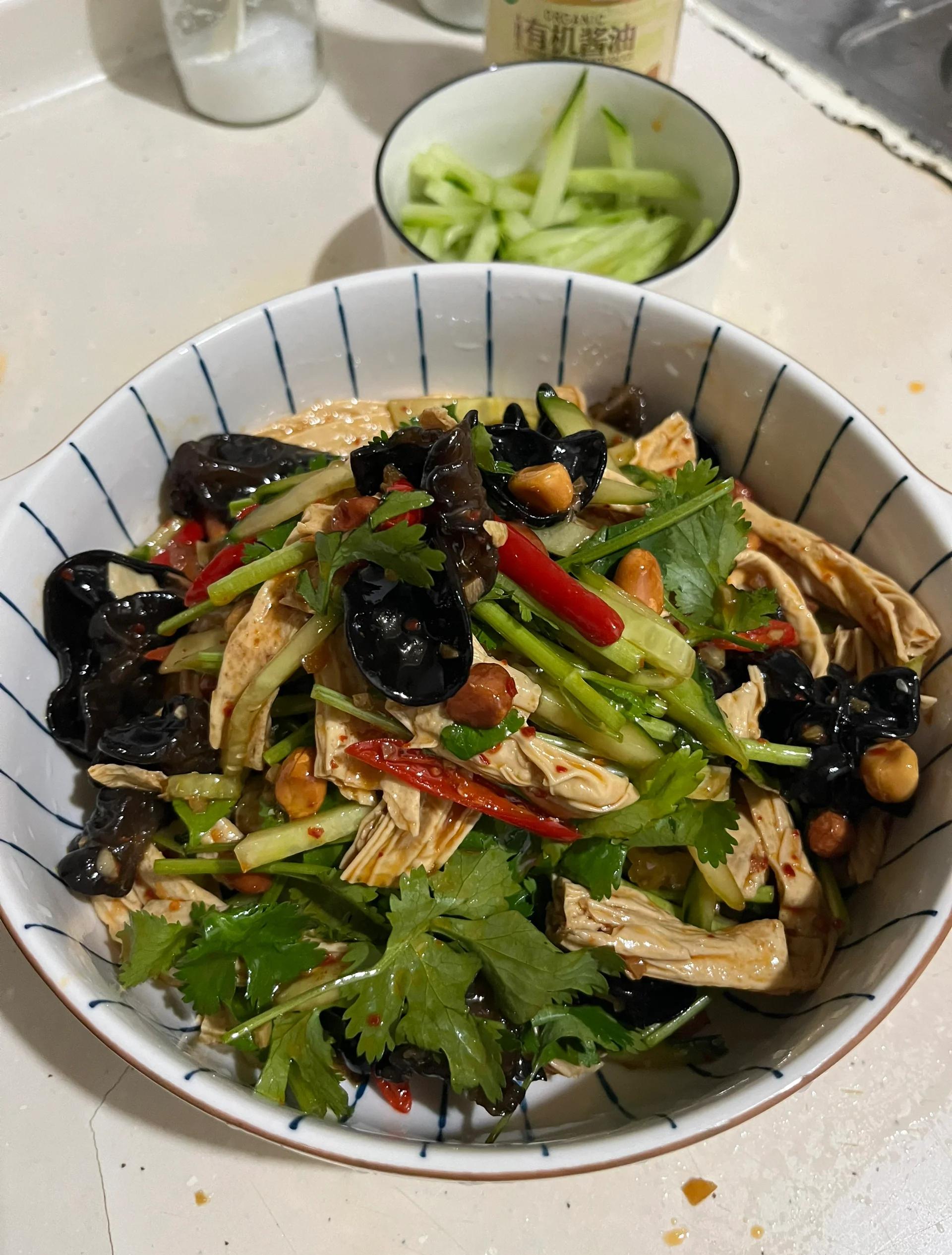 腐竹用什么拌凉菜(腐竹凉拌放什么调料) 腐竹用什么拌凉菜(腐竹凉拌放什么调料)