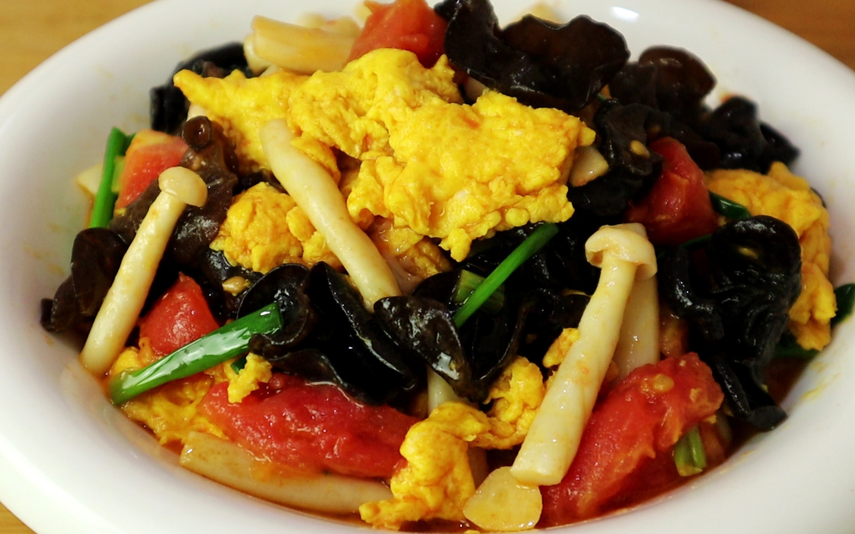 秋天适合吃什么家常菜(秋天适合吃什么家常菜好) 秋天适合吃什么家常菜(秋天适合吃什么家常菜好)