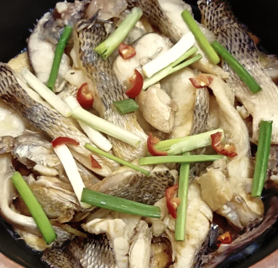 家常炖鲈鱼汤(炖鲈鱼汤怎么炖) 家常炖鲈鱼汤(炖鲈鱼汤怎么炖)