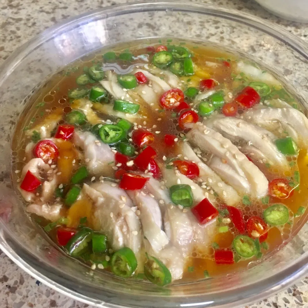 藤椒鸡夏季凉菜(藤椒鸡的制作过程)