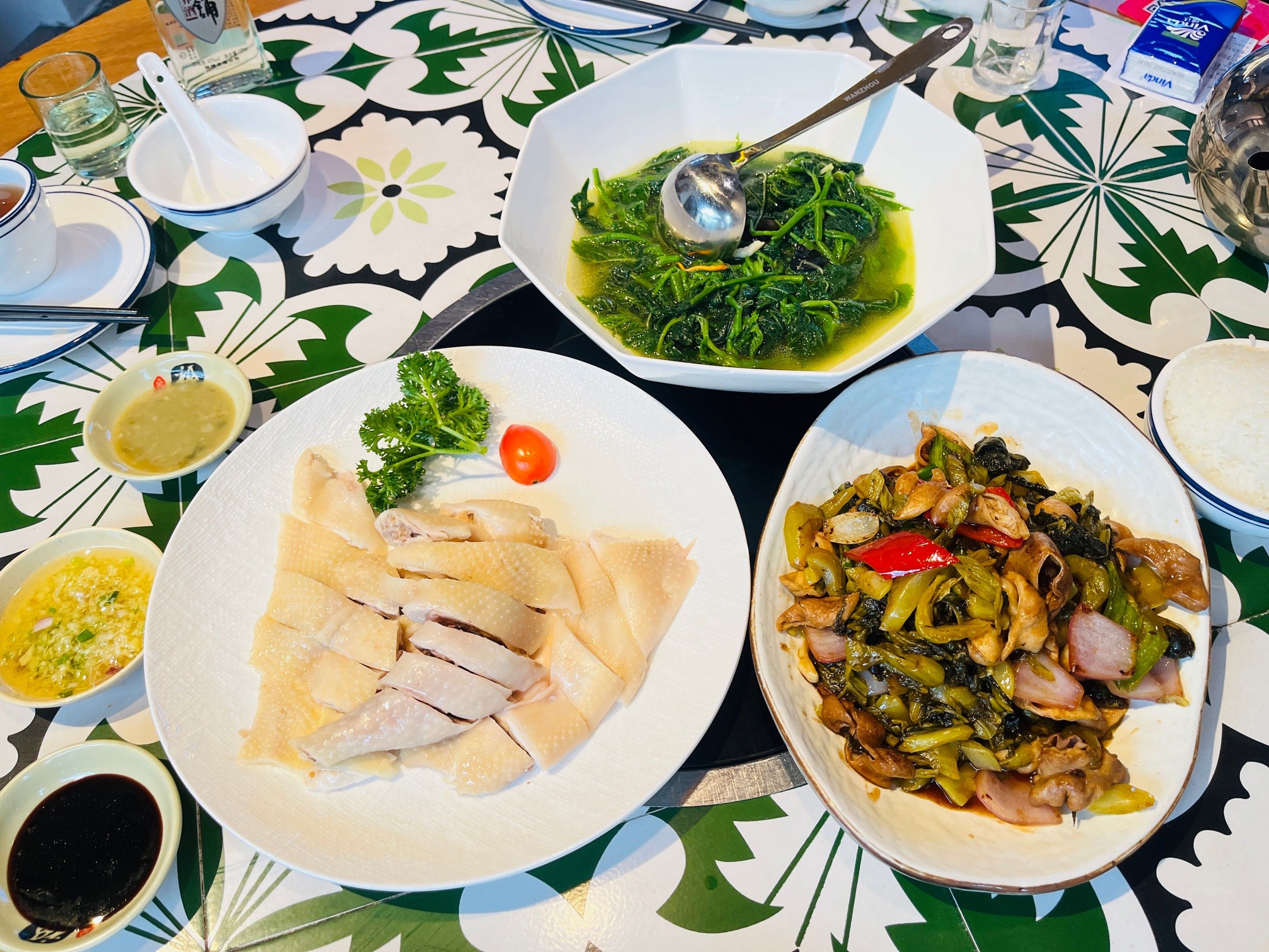 广州特色菜(广州特色菜系) 广州特色菜(广州特色菜系)