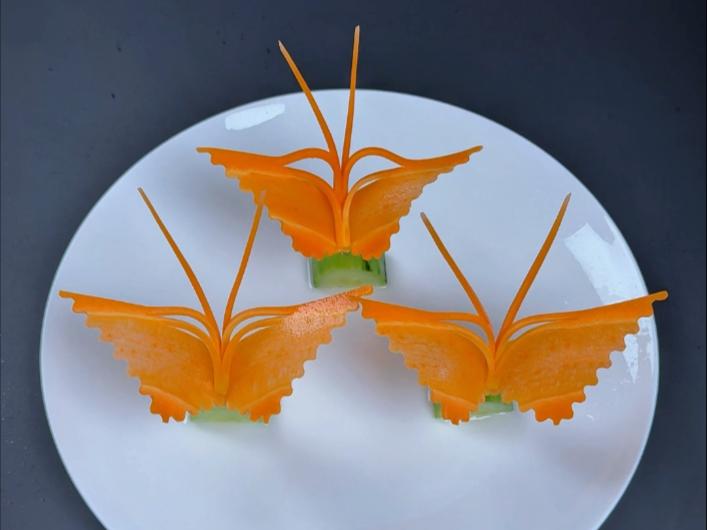 凉菜蝴蝶拼盘的做法(凉菜蝴蝶拼盘的做法大全) 凉菜蝴蝶拼盘的做法(凉菜蝴蝶拼盘的做法大全)