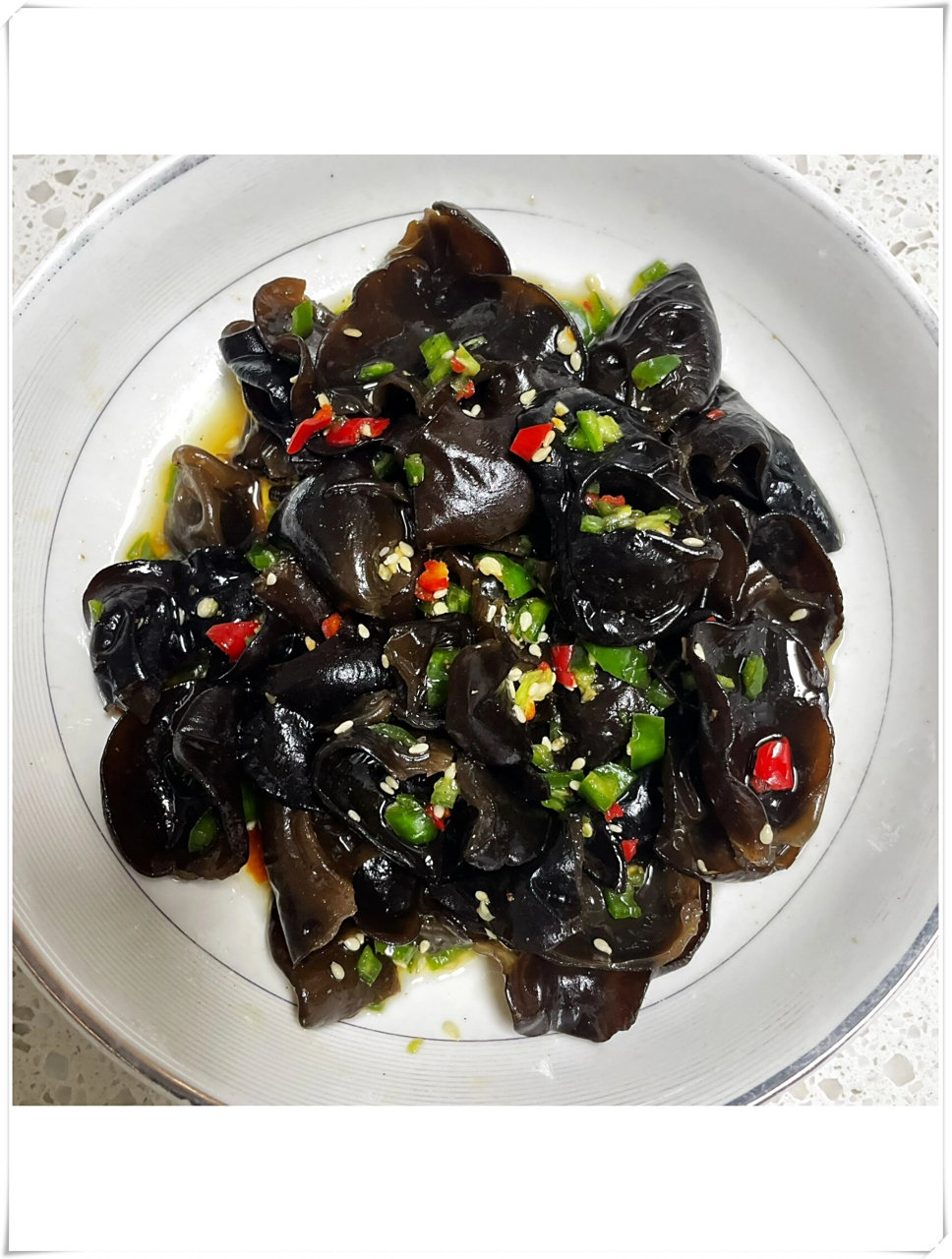 木耳拌凉菜麻辣(木耳拌凉菜麻辣怎么做) 木耳拌凉菜麻辣(木耳拌凉菜麻辣怎么做)