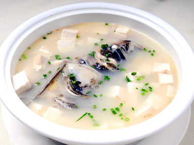 冻鱼汤的做法大全家常(冷冻鱼做鱼汤) 冻鱼汤的做法大全家常(冷冻鱼做鱼汤)