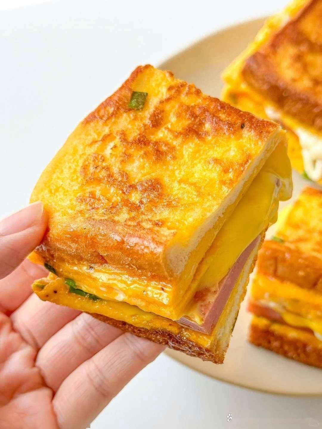 面包片怎么做早餐简单(怎样用面包片做早餐简单又营养)