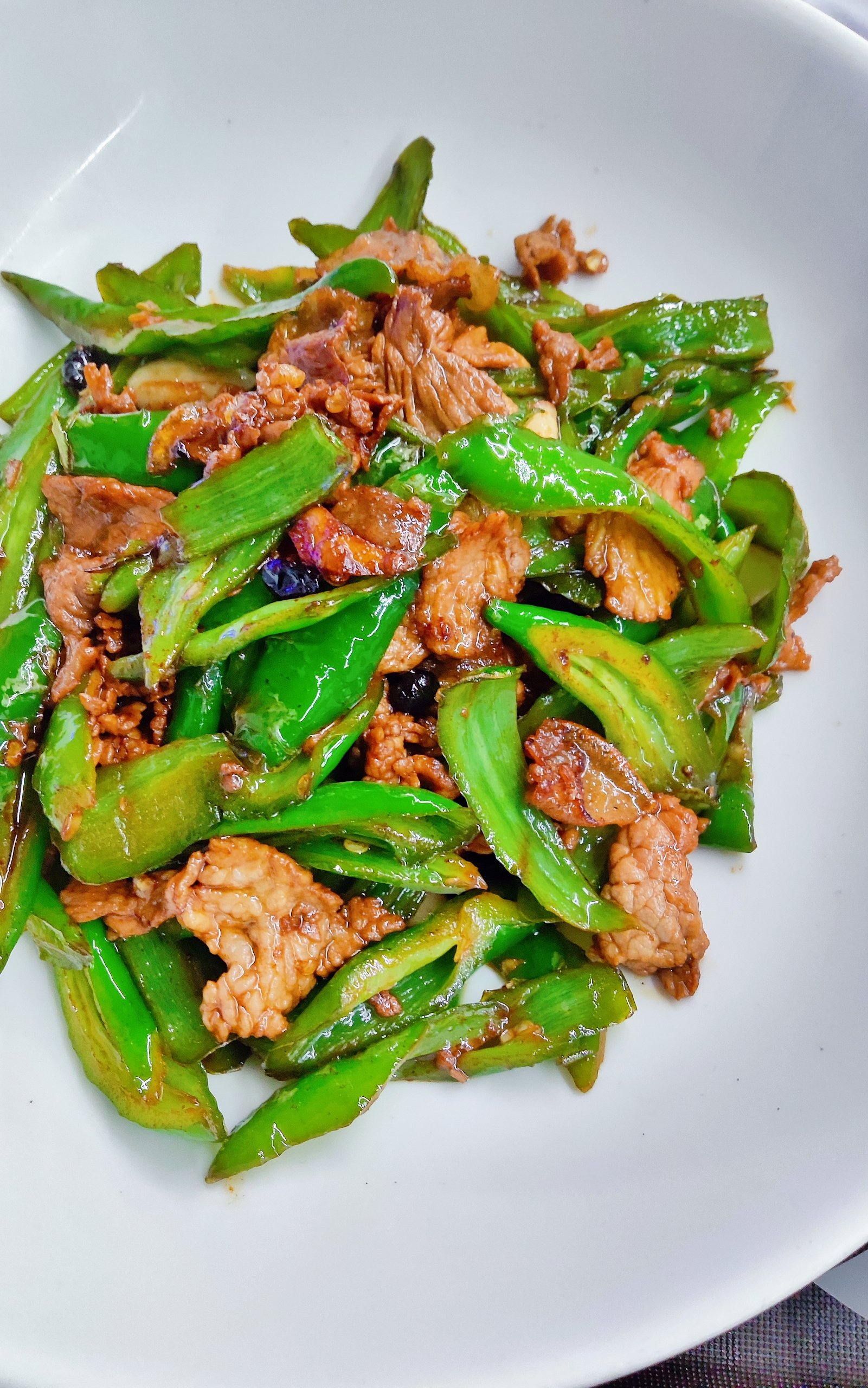 家常辣椒炒肉图片(家常辣椒炒肉真实图片) 家常辣椒炒肉图片(家常辣椒炒肉真实图片)