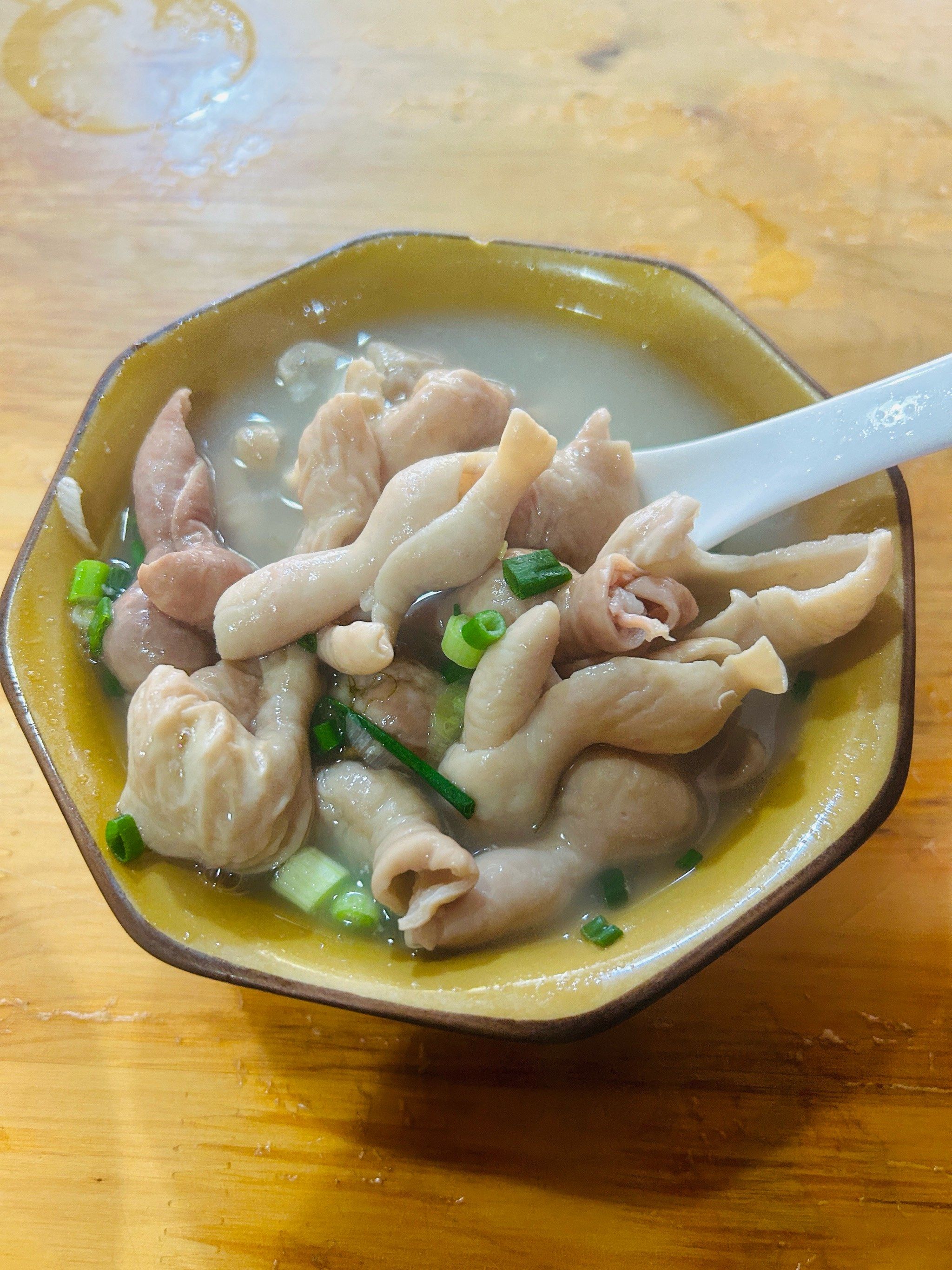 家常肥肠怎么炖好吃(家常炖肥肠最简单做法)