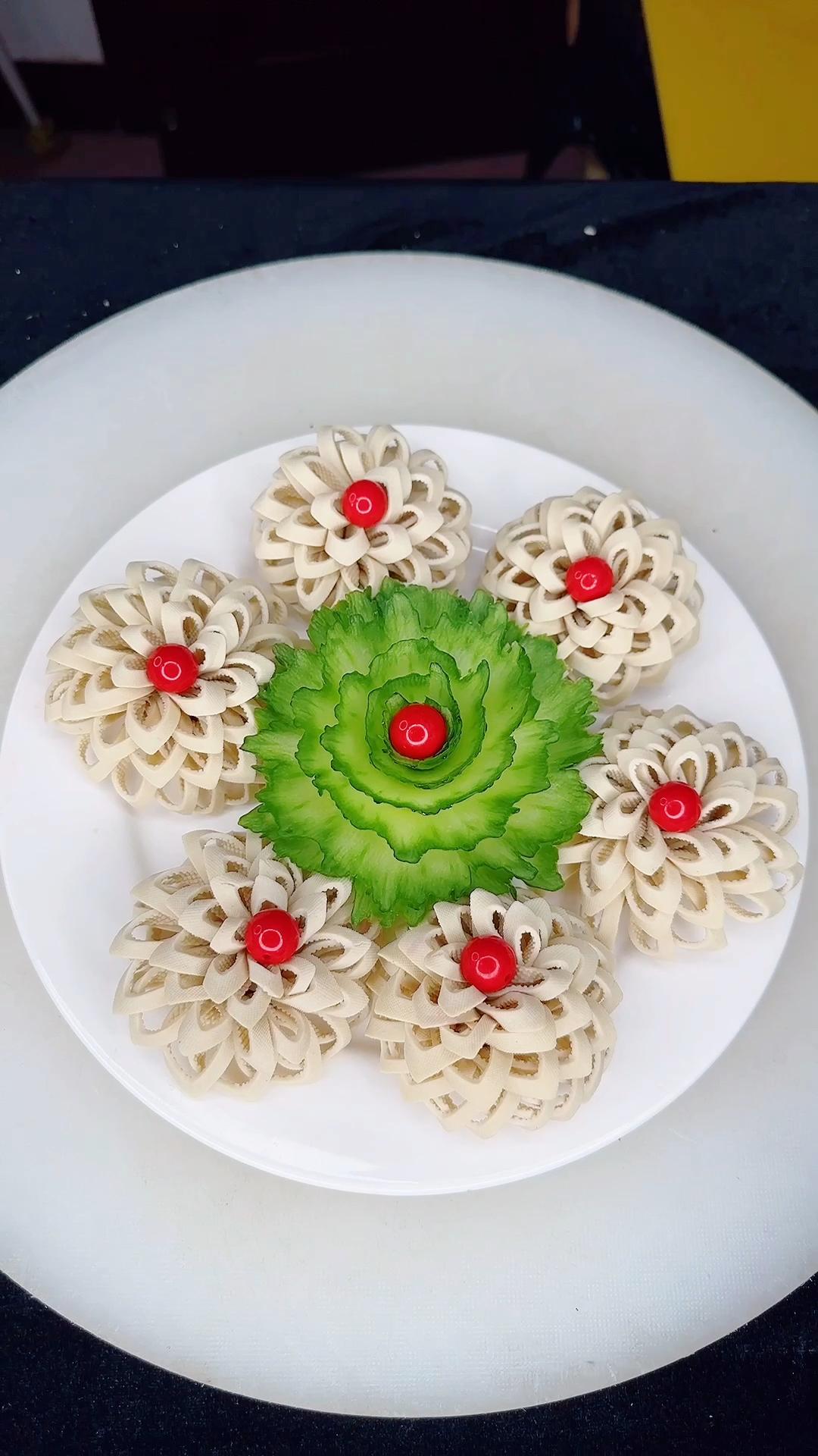 凉菜摆盘图片与做法(凉菜摆盘花样图片及做法) 凉菜摆盘图片与做法(凉菜摆盘花样图片及做法)