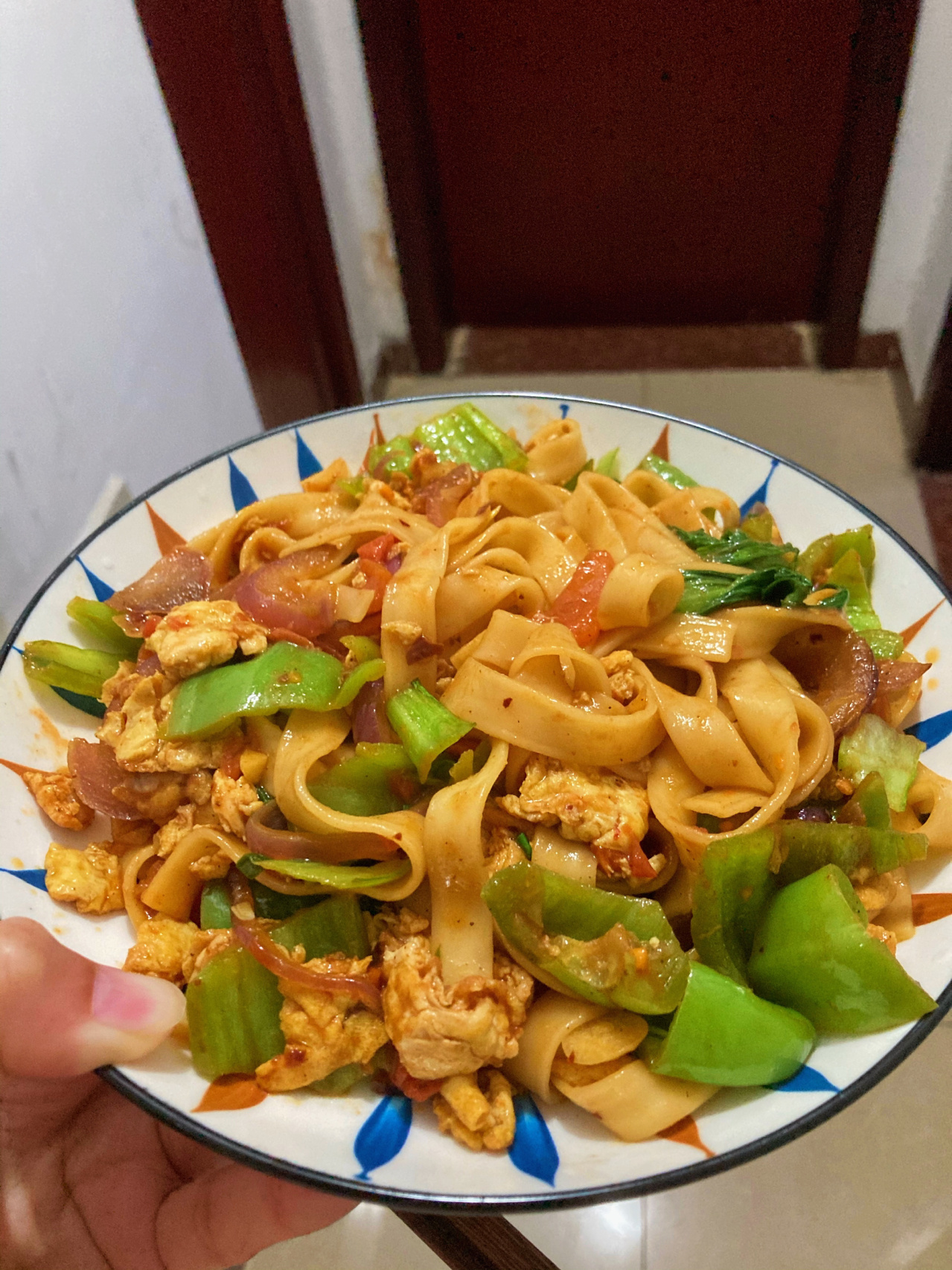 鸡蛋炒拉条的家常做法(鸡蛋炒拉条的家常做法窍门) 鸡蛋炒拉条的家常做法(鸡蛋炒拉条的家常做法窍门)