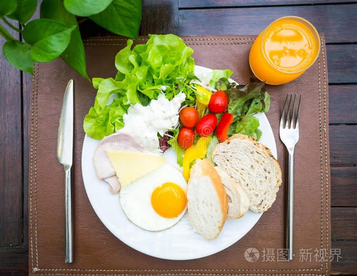 沙拉早餐面包(早餐面包用什么沙拉酱)