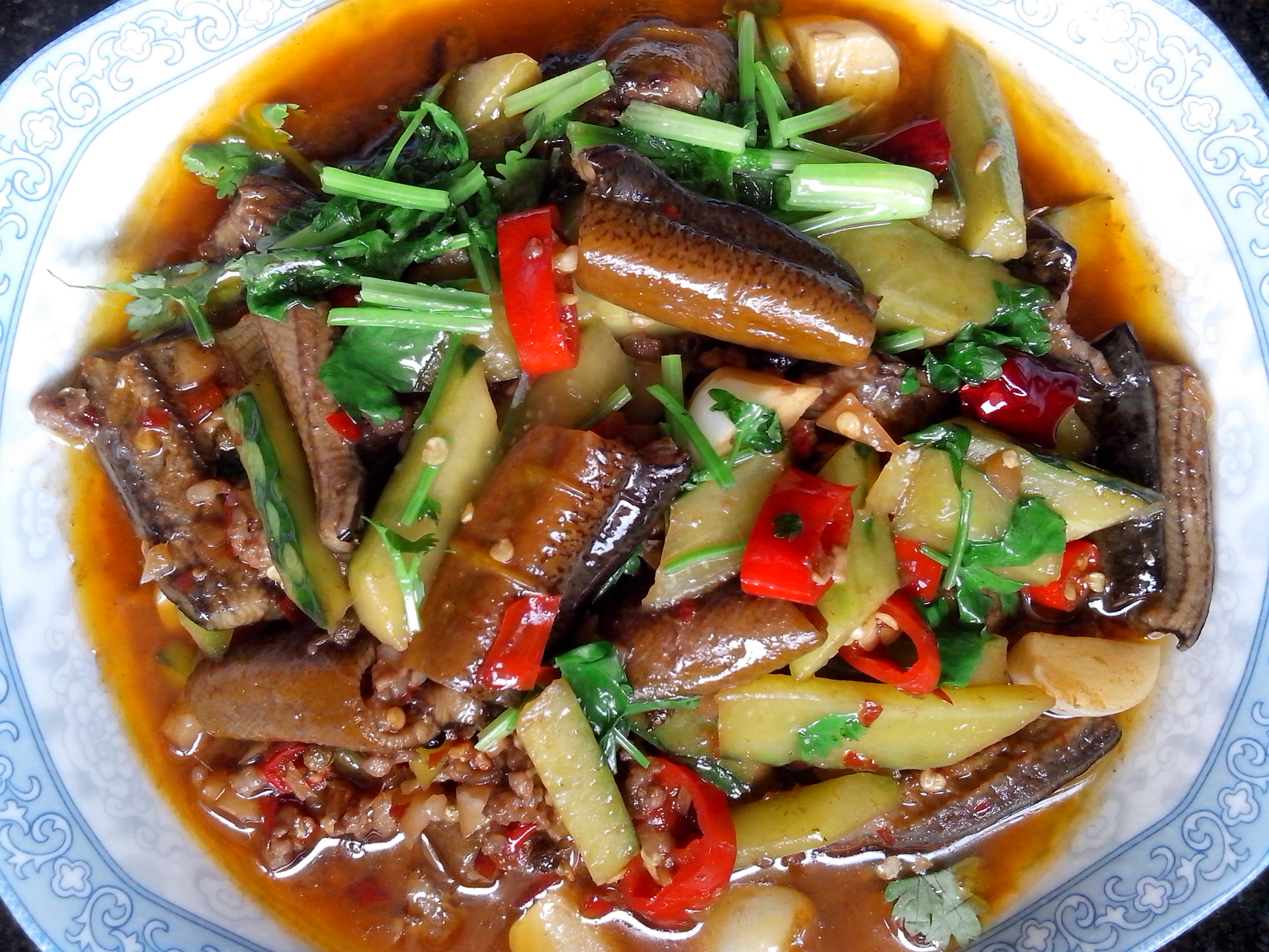 家常鳝鱼(家常鳝鱼怎么炒) 家常鳝鱼(家常鳝鱼怎么炒)