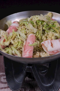 素菜火锅的做法(素菜火锅可以搭配些什么菜)