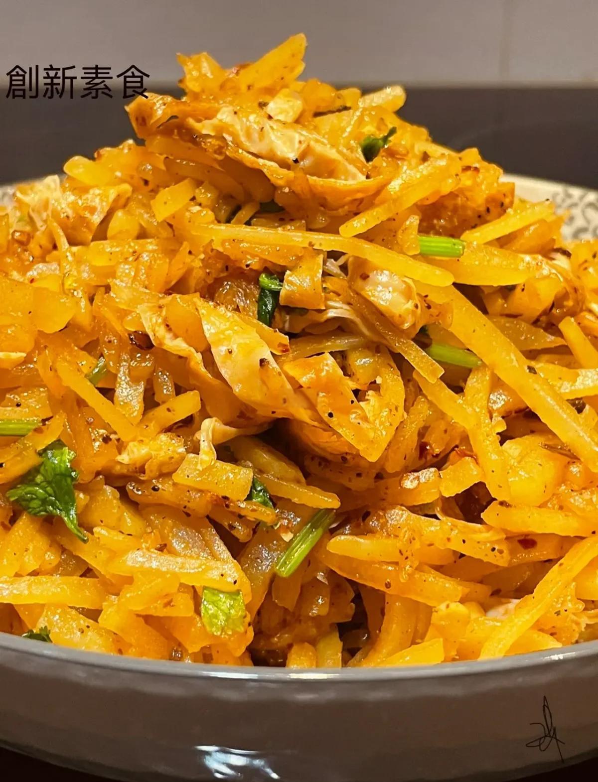 用土豆做的素菜(土豆 素菜)