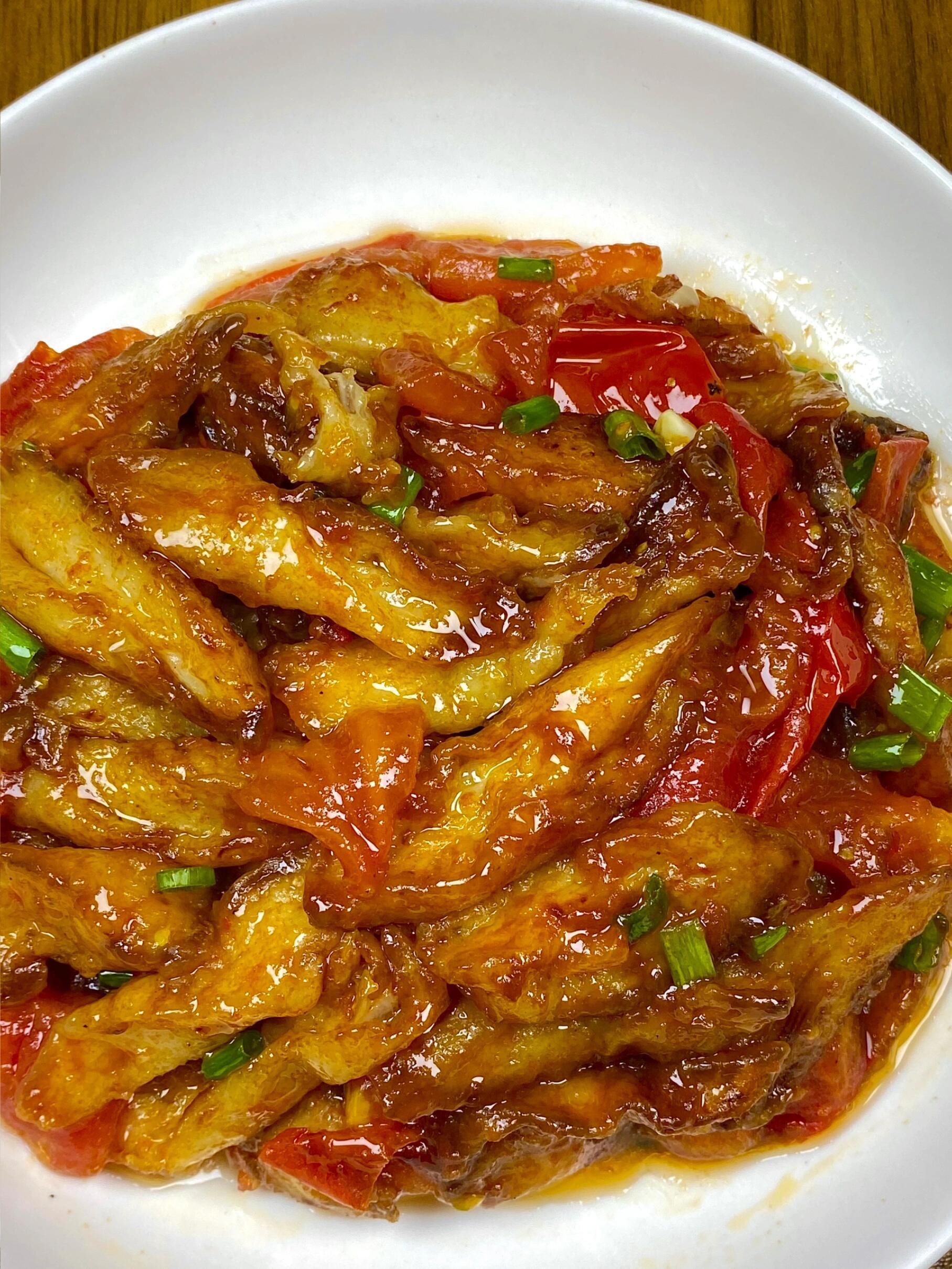 西红柿烧茄子家常(西红柿烧茄子最简单的做法窍门)