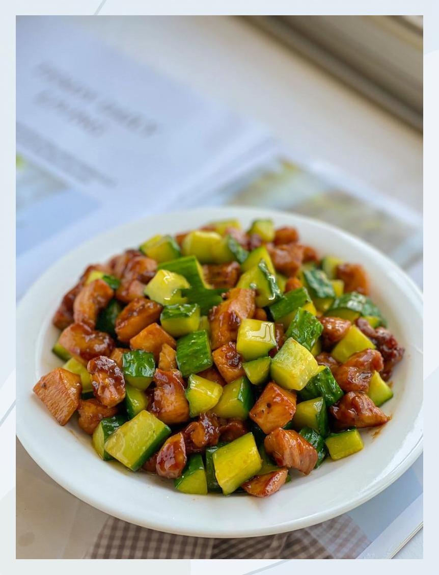 家常菜黄瓜炒什么好吃(黄瓜炒什么好吃又简单又好吃)
