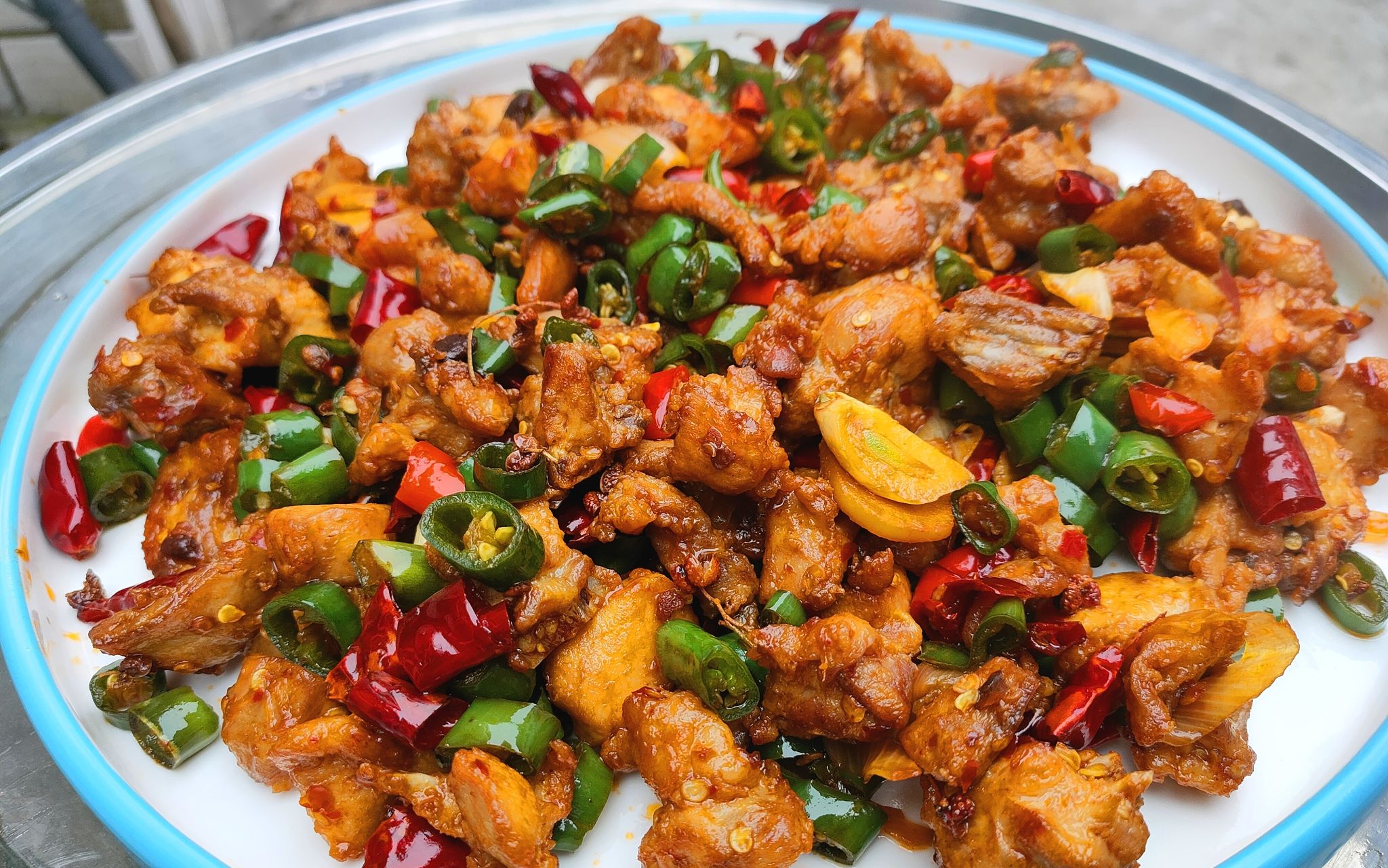 家常兔(家常兔子肉怎么做好吃又简单)