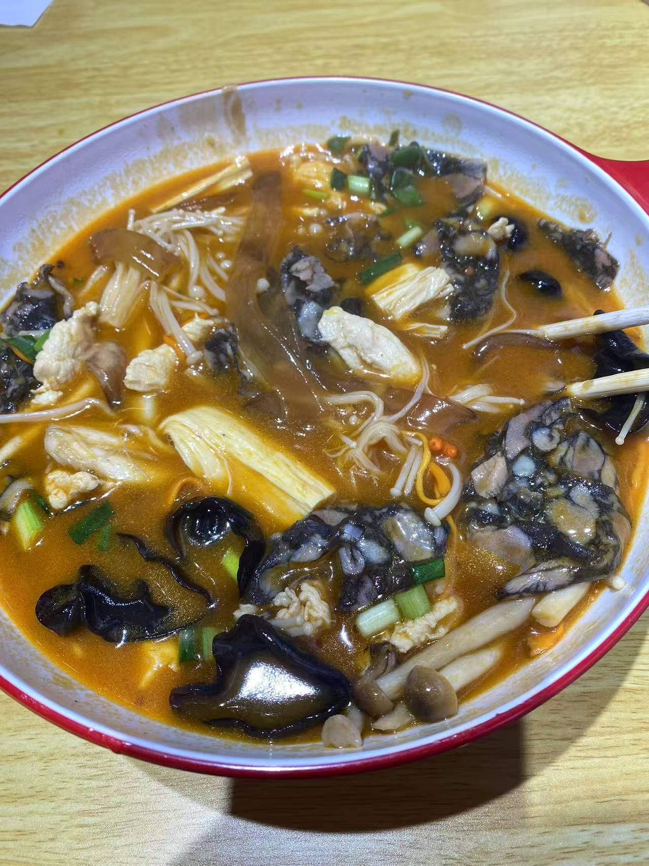 麻辣烫的素菜不入味(麻辣烫的菜不入味咋回事)