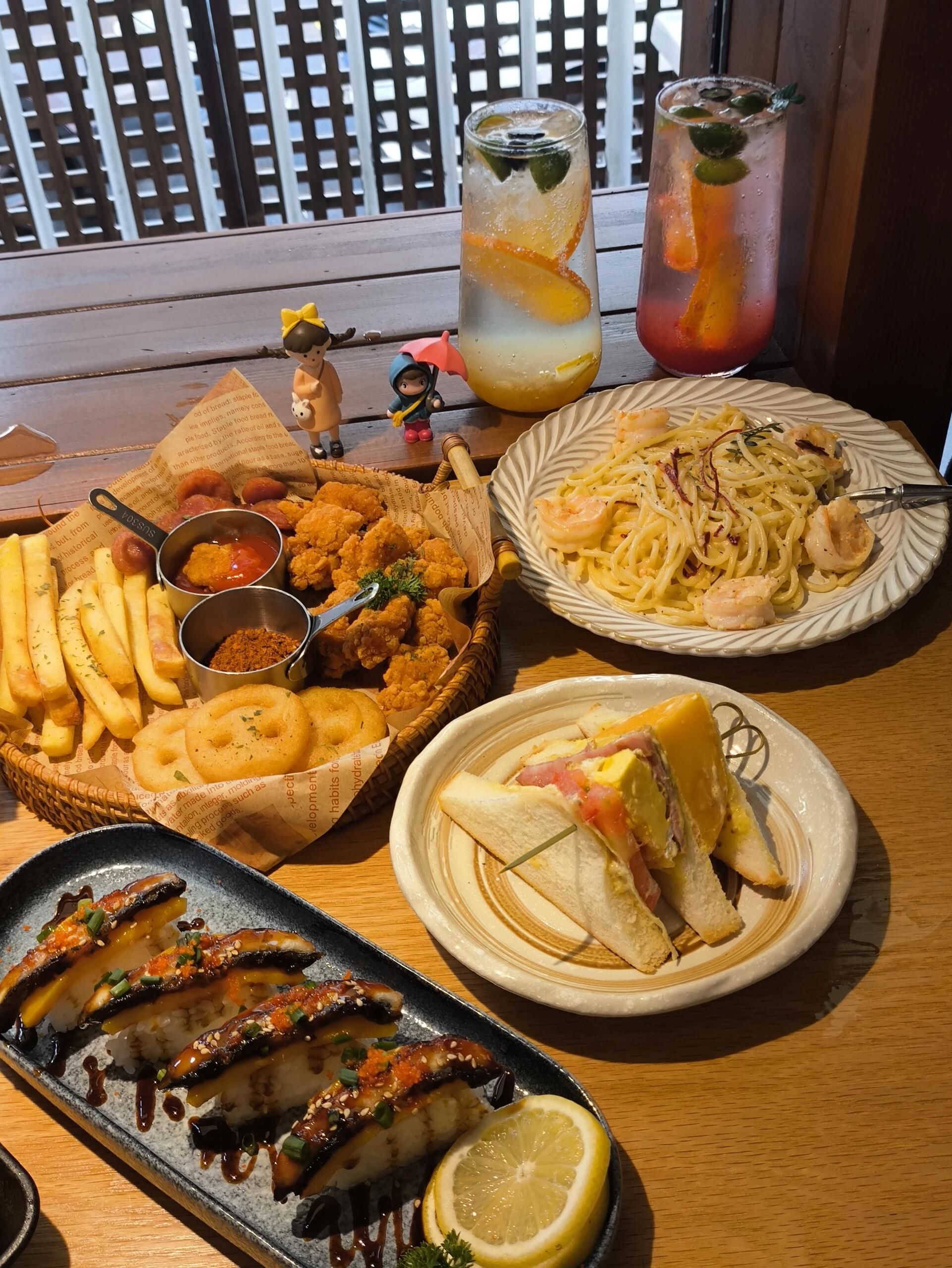 小吃花样拼盘图片(各种花样的小吃怎么做啊)