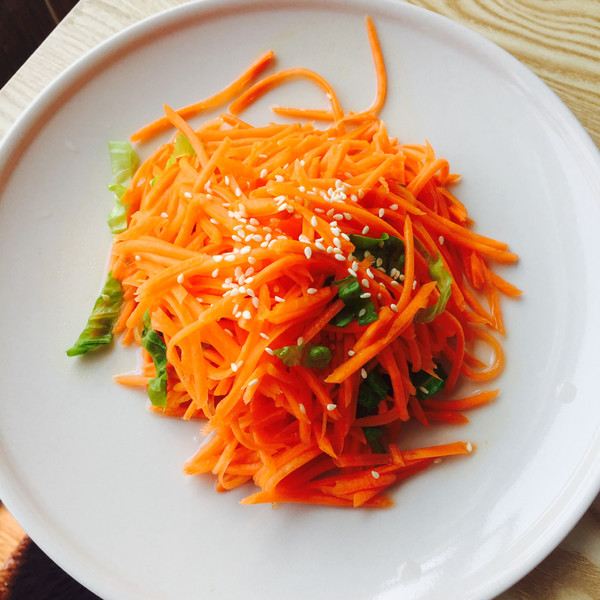 家常凉菜胡萝卜(胡萝卜怎样做凉菜)