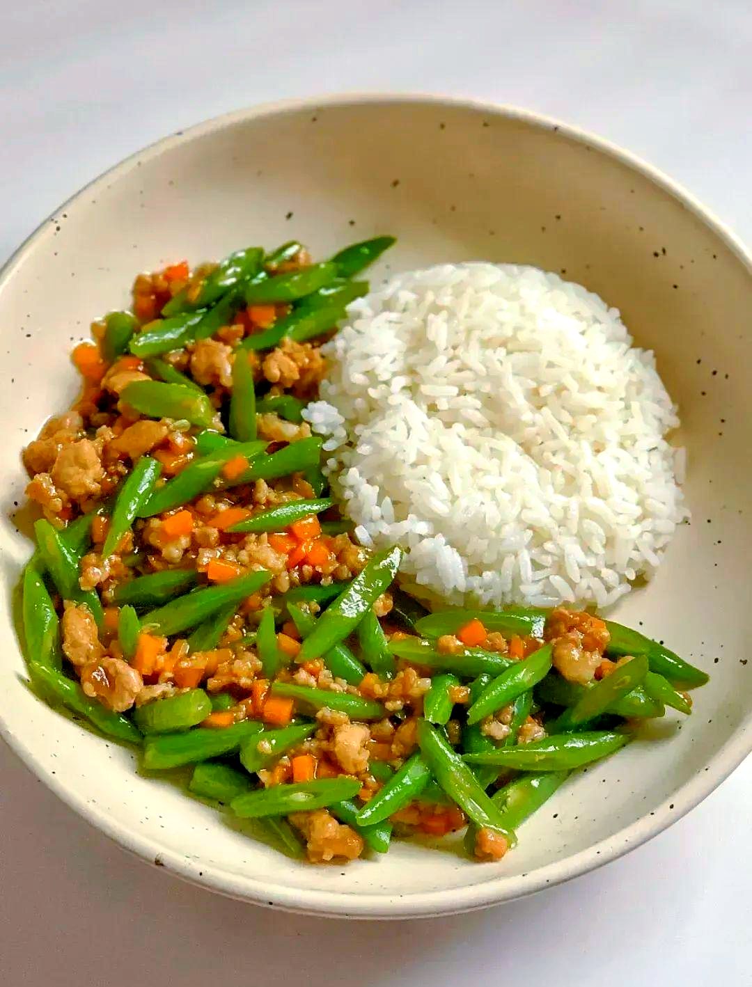 素菜类的盖饭(好吃的素菜盖饭有哪些)