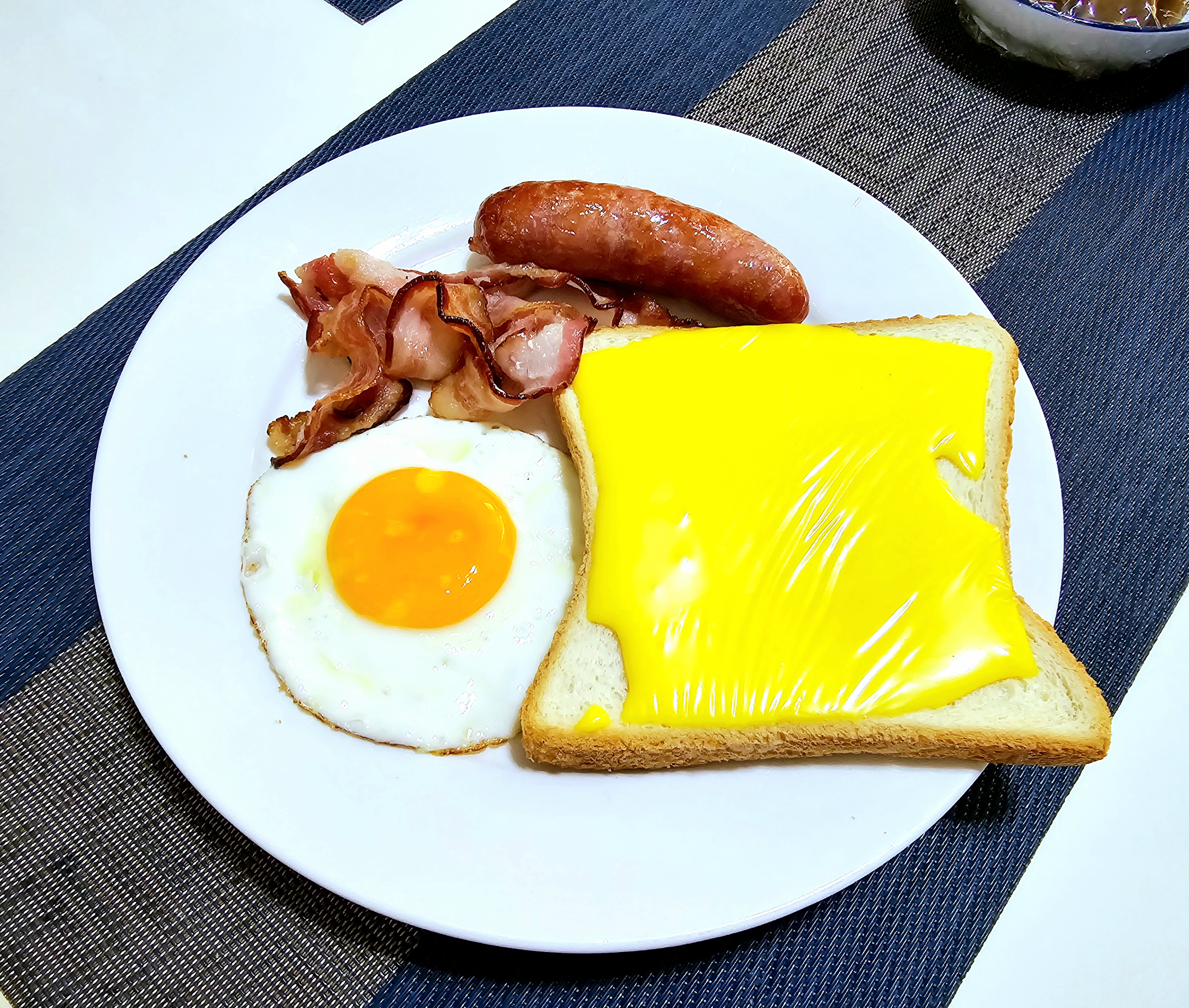 露露早餐怎么样(露露饭店价格)