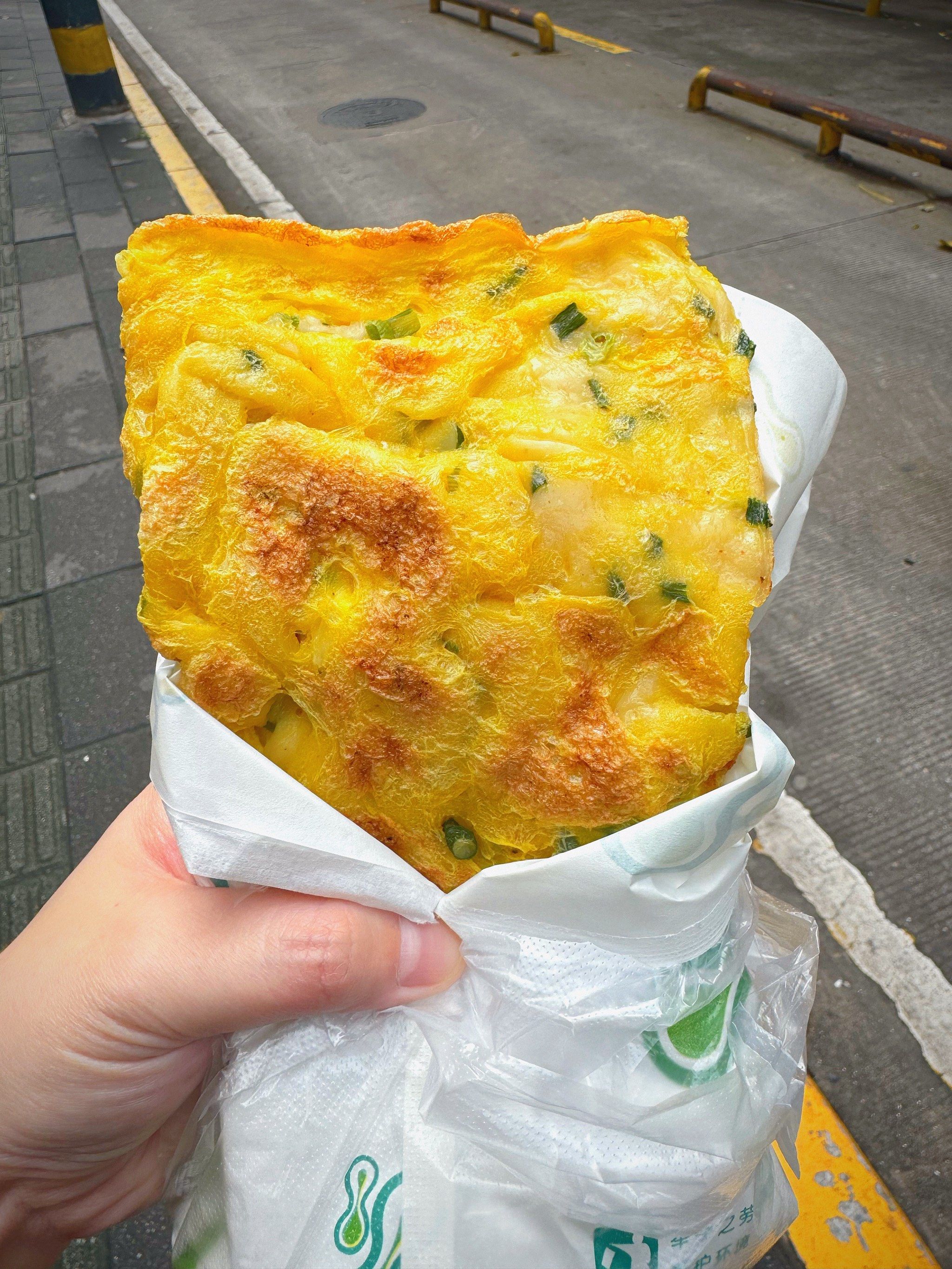 路边饼早餐(路边摊面饼的制作方法)