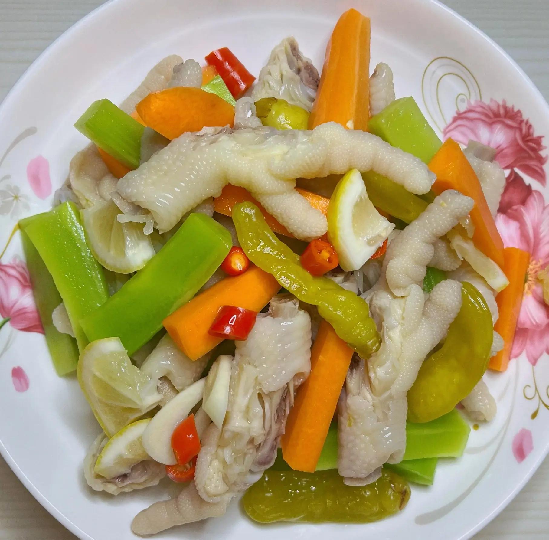 鸡爪的做法小吃(鸡爪的做法家常做法视频)